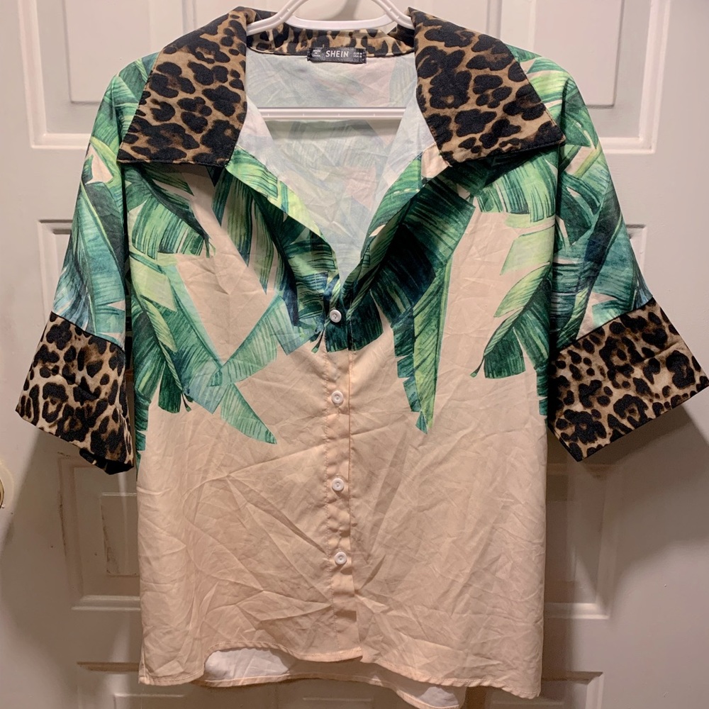 A tiki inspired button down from SHEIN! Size M
